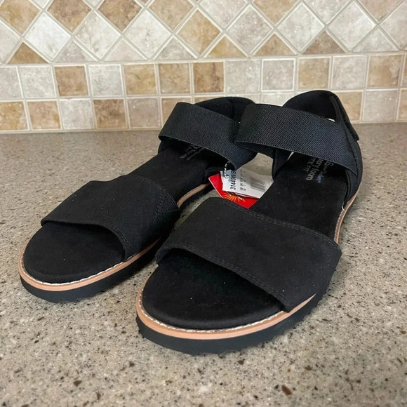 BOBS from Skechers Shoes - Bobs from Sketchers Women’s Black/Black Desert Kiss Sandal in Size 10W